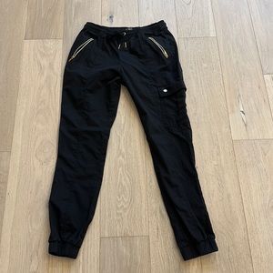 Jaanuu jogger scrub pants S small